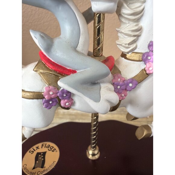 Six Flags Bugs Bunny Carousel Music Box Figurine Plays Carousel Waltz 1997 - Picture 14 of 17